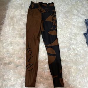 Leggings with pocket